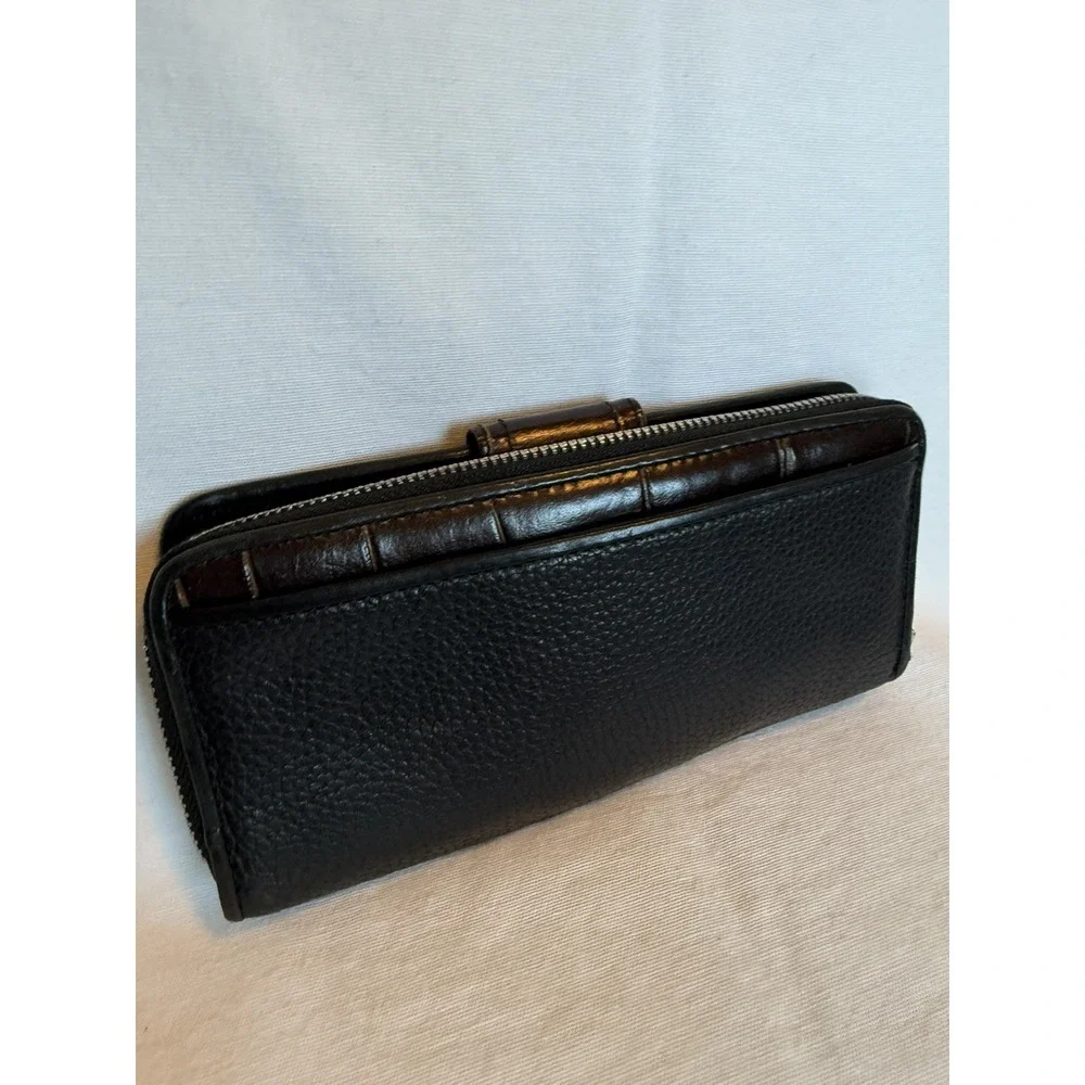 Brighton Croc Embossed Bi-Fold Checkbook Wallet Pebbled Leather Chocolate/Black
